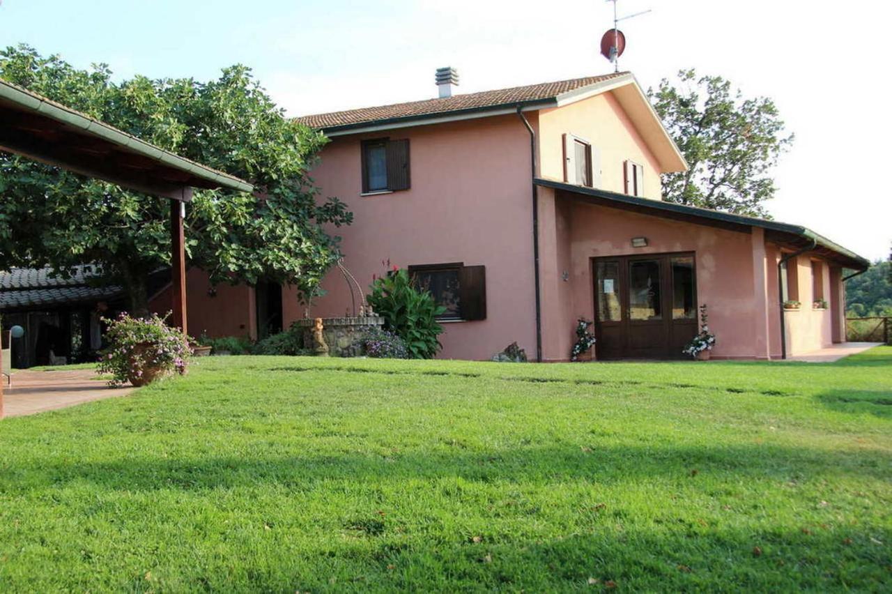 Agriturismo Poggio Corbello La Pesta Екстериор снимка