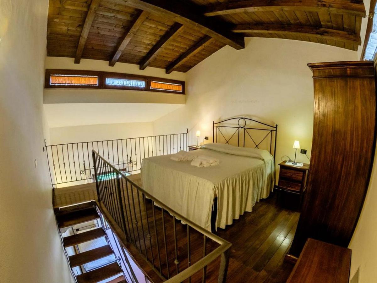 Agriturismo Poggio Corbello La Pesta Екстериор снимка