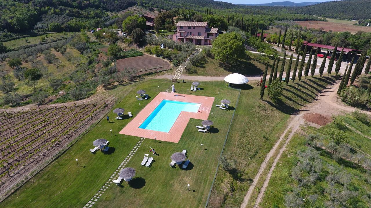 Agriturismo Poggio Corbello La Pesta Екстериор снимка