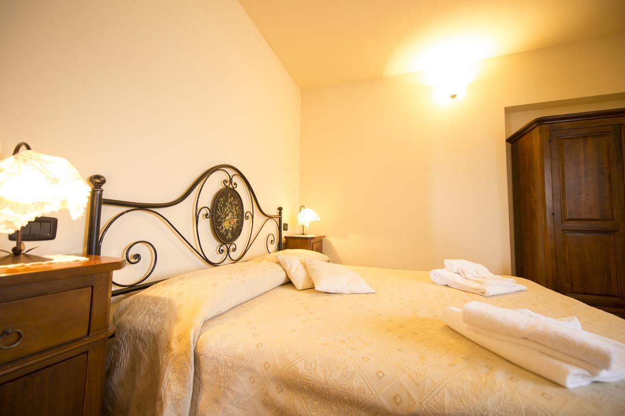 Agriturismo Poggio Corbello La Pesta Екстериор снимка